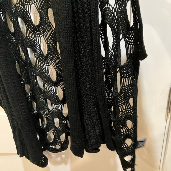 BCBGMaxAzria medium Womens New with tags Black Open-Knit Sweater - Picture 10 of 16